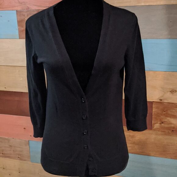 💜5/$25 SMALL black 3/4 sleeve button-down cardigan - Picture 1 of 5